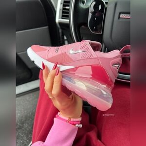 Nike Air 270 ShiesWomen's Pink Athletic